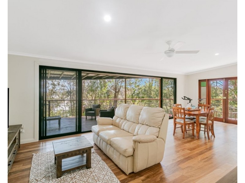 2 Hillcrest Avenue, Tweed Heads South NSW 2486