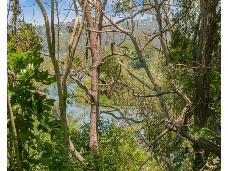 2 Hillcrest Avenue, Tweed Heads South NSW 2486