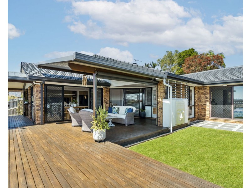 22 Jarrah Place, Banora Point NSW 2486