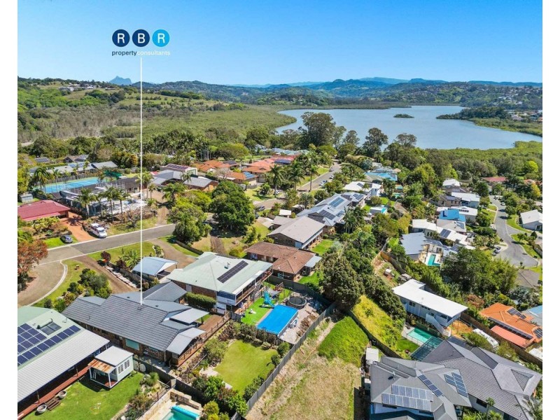 22 Jarrah Place, Banora Point NSW 2486