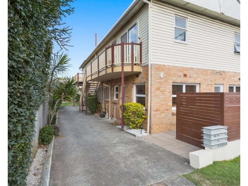 2/6 Lord Street, Coolangatta QLD 4225