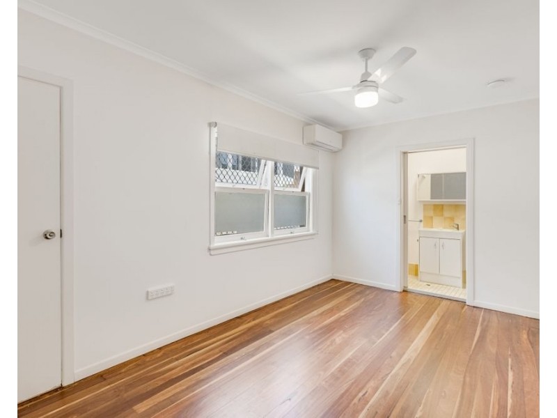 2/6 Lord Street, Coolangatta QLD 4225