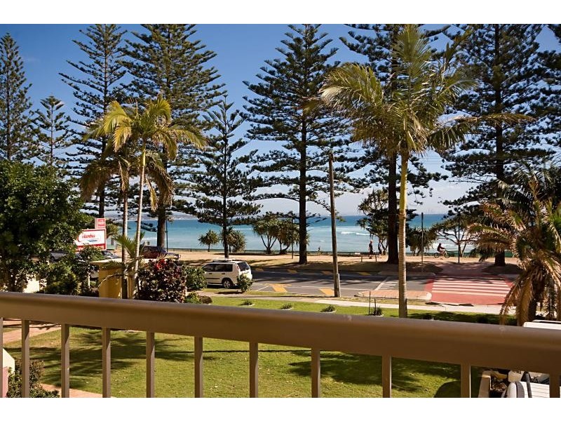 190 190 Marine parade, Rainbow Bay QLD 4225