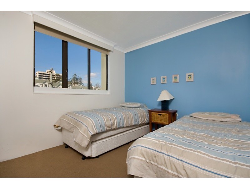 190 190 Marine parade, Rainbow Bay QLD 4225