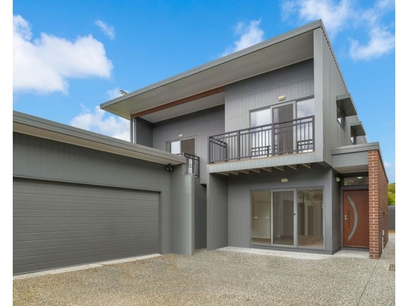 30B Korina Ave, Coolangatta QLD 4225