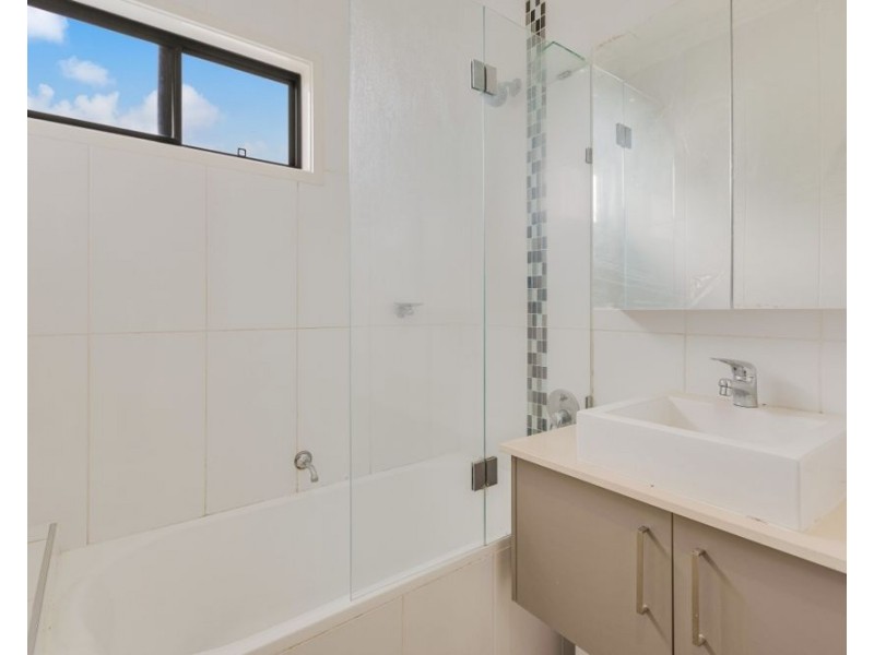 30B Korina Ave, Coolangatta QLD 4225