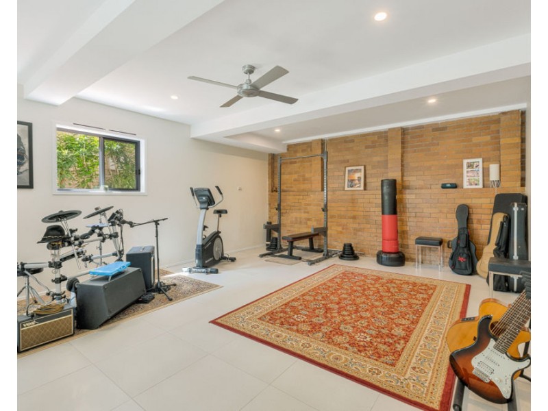 10 Mirreen Drive, Tugun QLD 4224