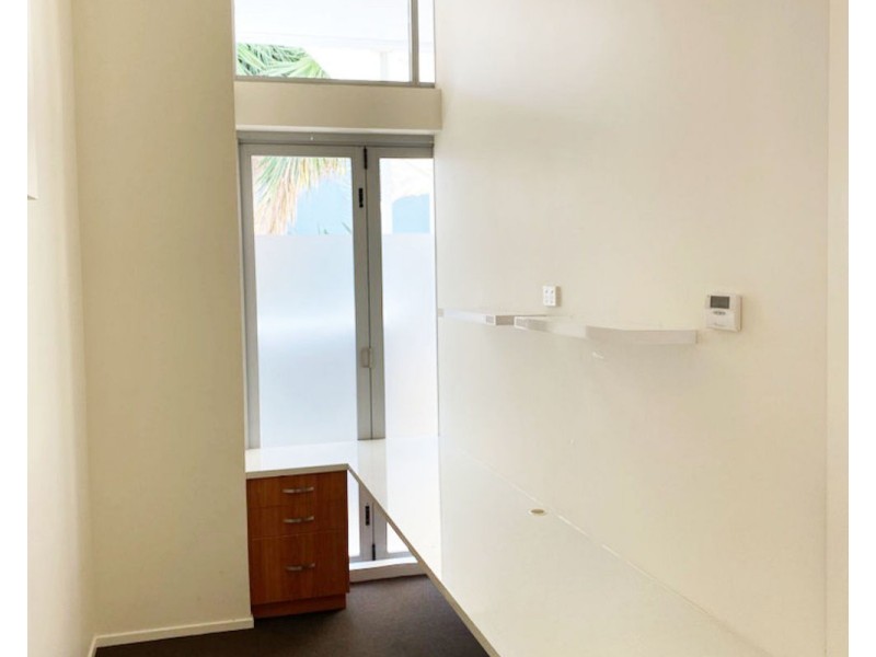 Suite 1/42 Marine Parade, Coolangatta QLD 4225