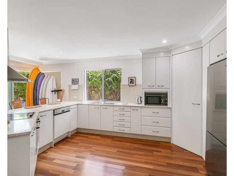 2/50-52 Rutledge Street, Coolangatta QLD 4225