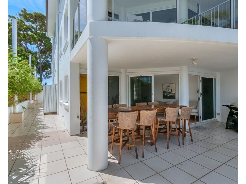 2/50-52 Rutledge Street, Coolangatta QLD 4225