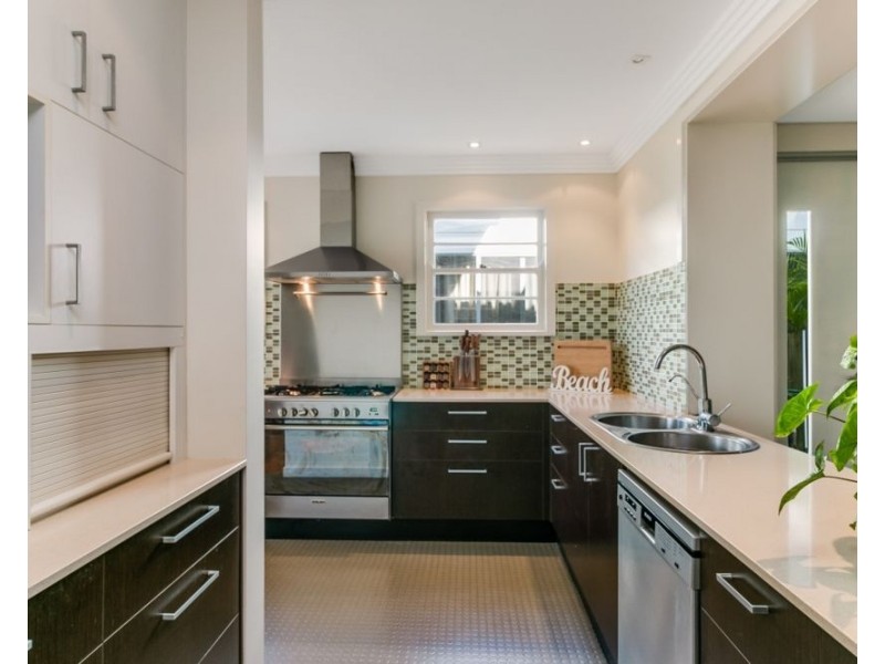 71 Garrick Street, Coolangatta QLD 4225