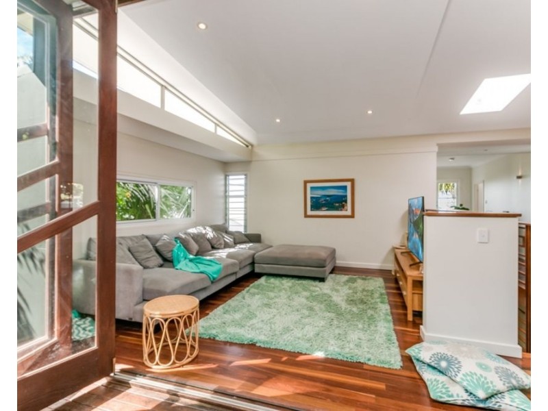 71 Garrick Street, Coolangatta QLD 4225