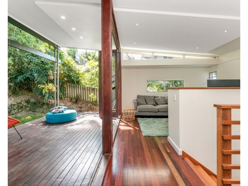 71 Garrick Street, Coolangatta QLD 4225