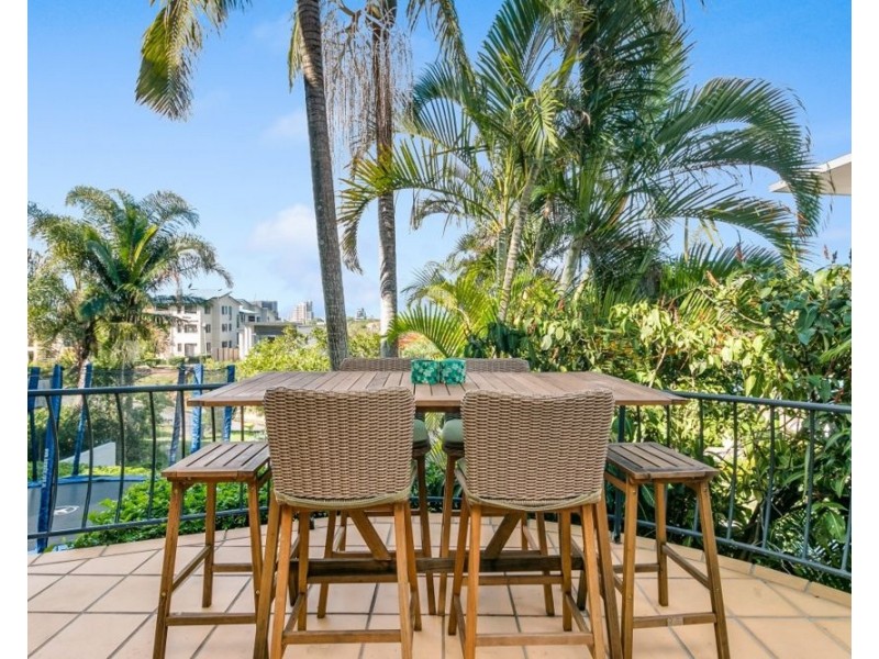 71 Garrick Street, Coolangatta QLD 4225