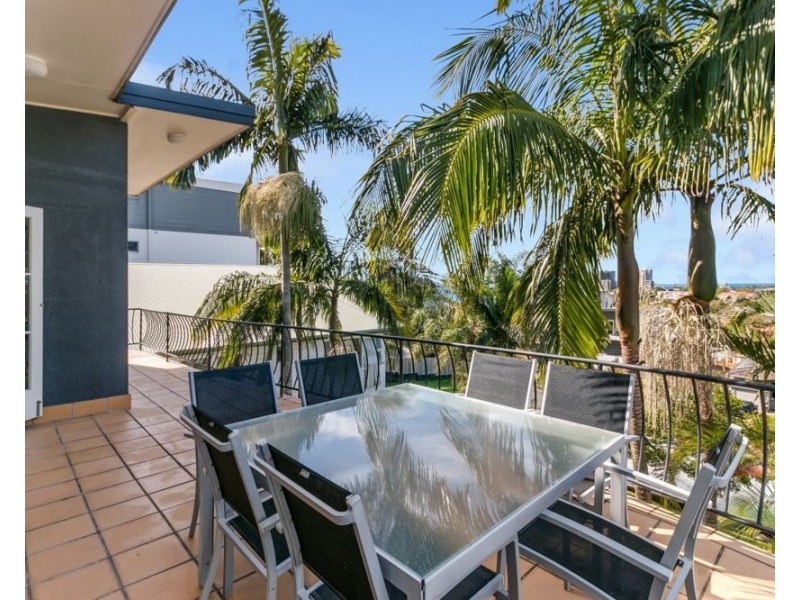 71 Garrick Street, Coolangatta QLD 4225