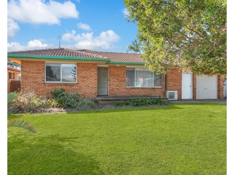 51 Blundell Boulevard, Tweed Heads South NSW 2486