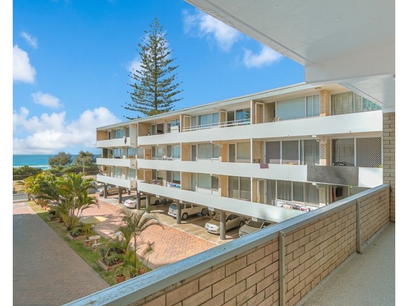19/136 Old Burleigh Road, Broadbeach QLD 4218