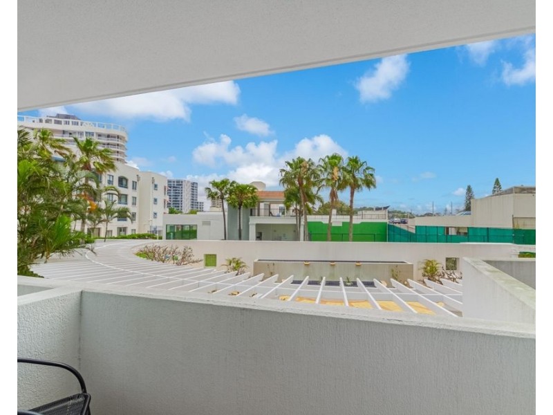 108/88 Marine Parade, Coolangatta QLD 4225