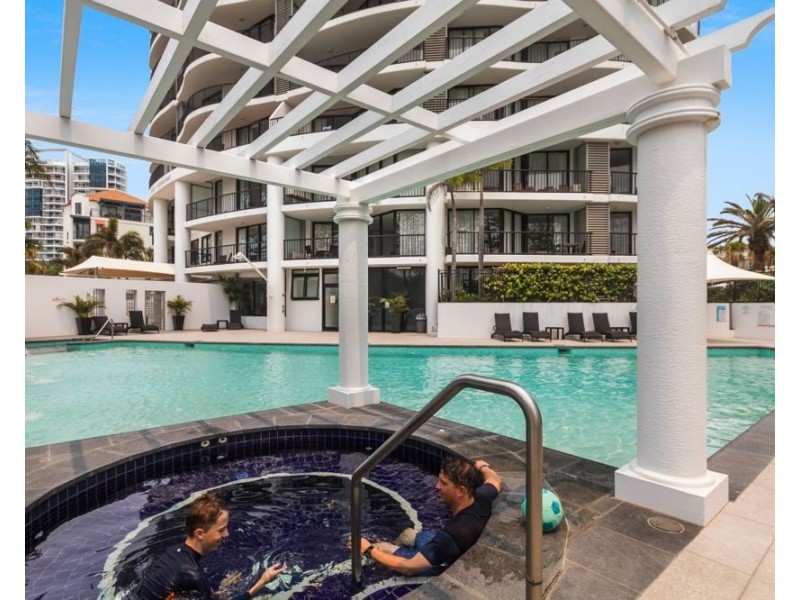 108/88 Marine Parade, Coolangatta QLD 4225