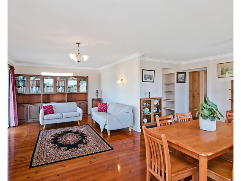 44 Tweed Street, Coolangatta QLD 4225