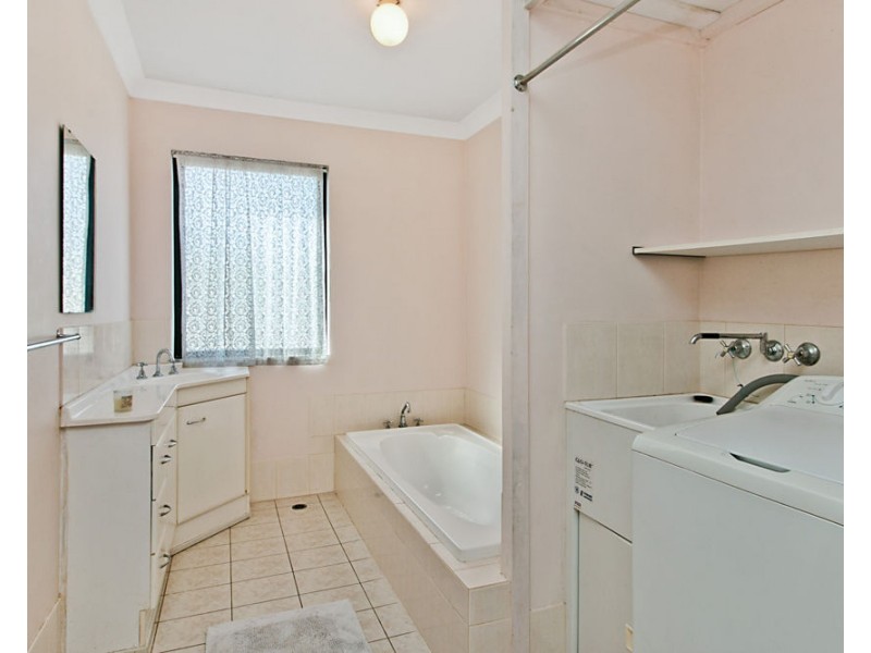 44 Tweed Street, Coolangatta QLD 4225