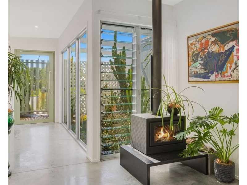 18 Sea Eagle Court, Casuarina NSW 2487