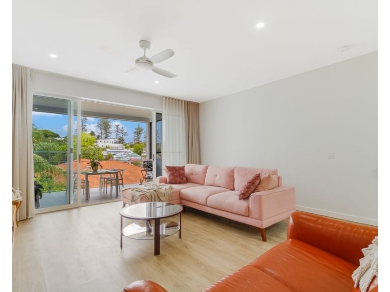 6/51 Dixon Street, Coolangatta QLD 4225