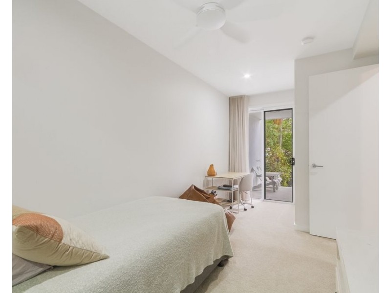 6/51 Dixon Street, Coolangatta QLD 4225
