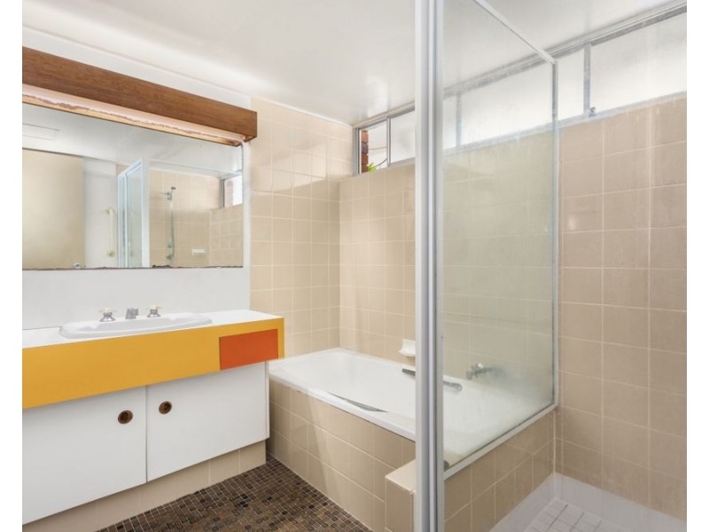 13/32 Powell Crescent, Coolangatta QLD 4225
