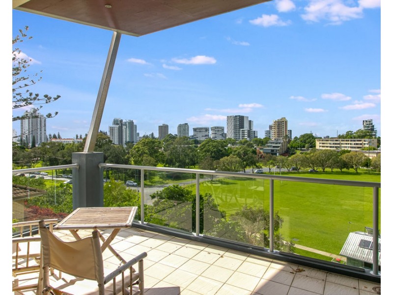 7/50 Dutton Street, Coolangatta QLD 4225