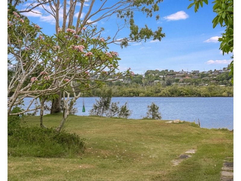 19 Chinderah Bay Drive, Chinderah NSW 2487