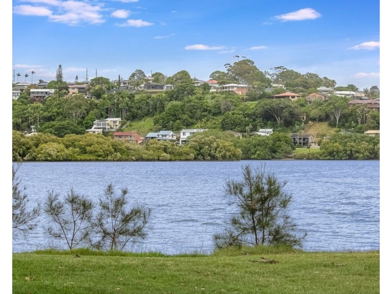 19 Chinderah Bay Drive, Chinderah NSW 2487
