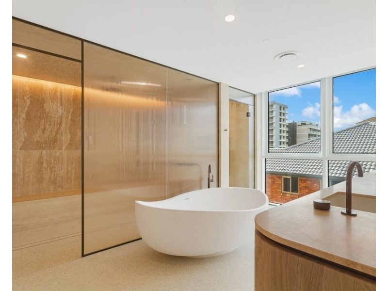 201/275 Boundary Street  “AWAKEN”, Rainbow Bay QLD 4225