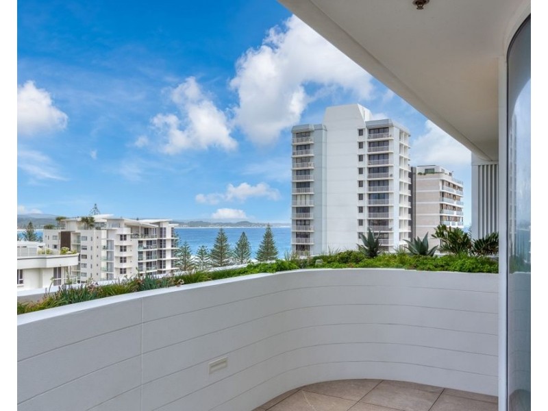 201/275 Boundary Street  “AWAKEN”, Rainbow Bay QLD 4225