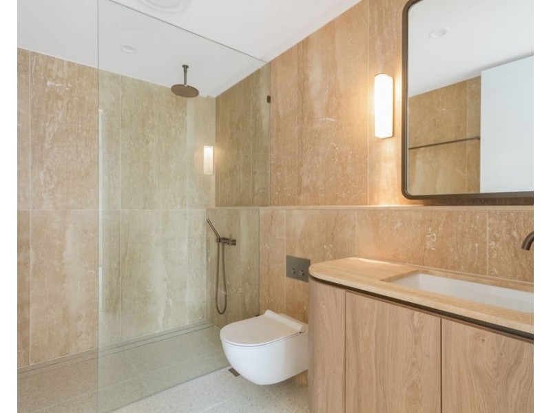 201/275 Boundary Street  “AWAKEN”, Rainbow Bay QLD 4225