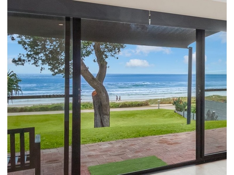 2a Fenton Place (698 Pacific Parade), Currumbin QLD 4223