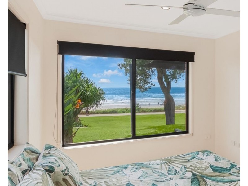 2a Fenton Place (698 Pacific Parade), Currumbin QLD 4223