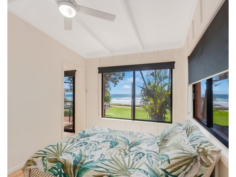 2a Fenton Place (698 Pacific Parade), Currumbin QLD 4223