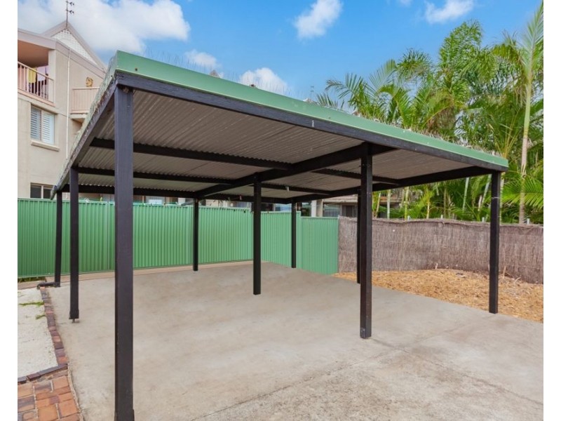 2a Fenton Place (698 Pacific Parade), Currumbin QLD 4223