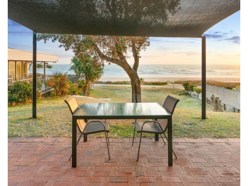 2a Fenton Place (698 Pacific Parade), Currumbin QLD 4223