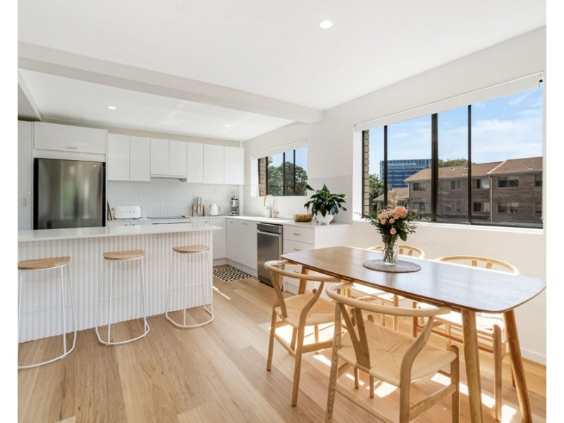 4/76 Coolangatta Road, Coolangatta QLD 4225