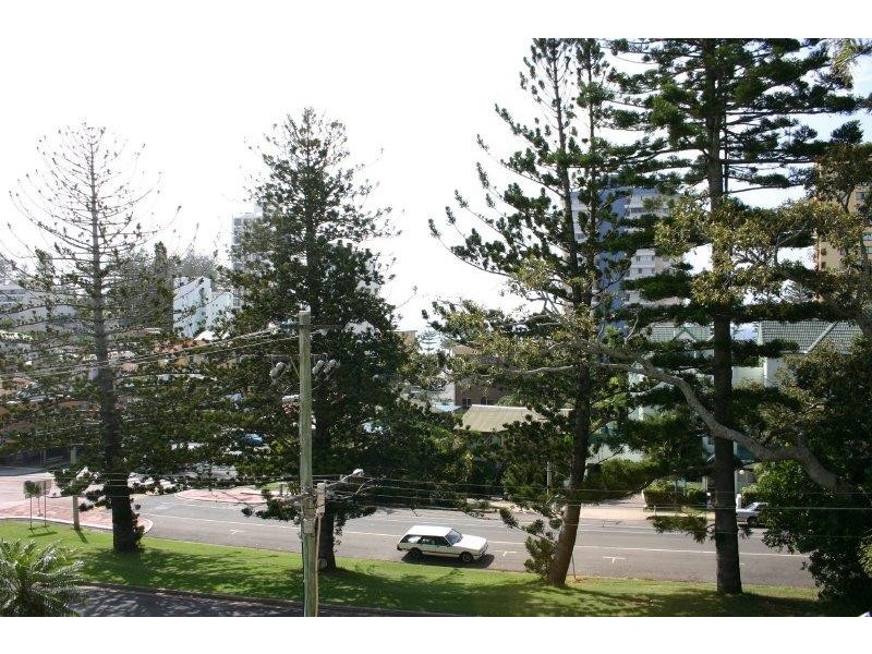 Rainbow Bay QLD 4225