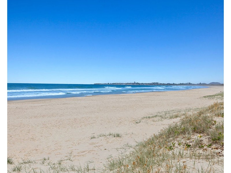 14 Dune Street, Fingal Head NSW 2487