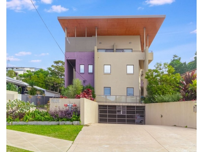 1/77 McLean Street, Coolangatta QLD 4225