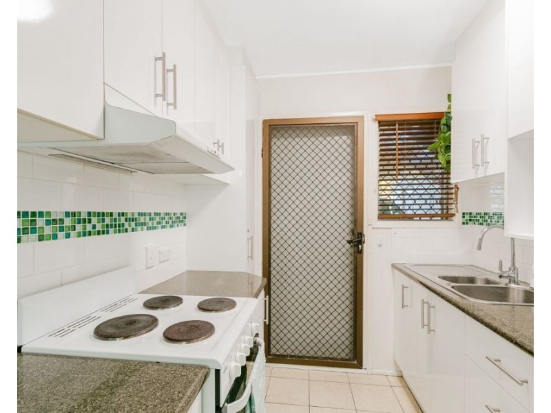 2/34 South Street, Coolangatta QLD 4225