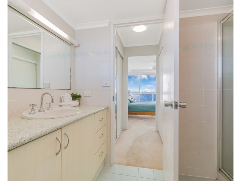72/70-80 Marine Parade, Coolangatta QLD 4225