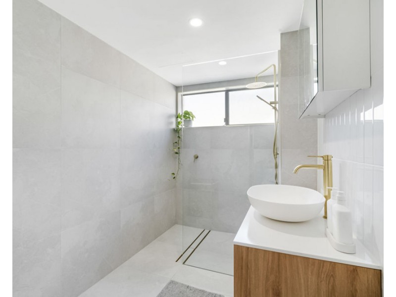 4/76 Coolangatta Road, Coolangatta QLD 4225