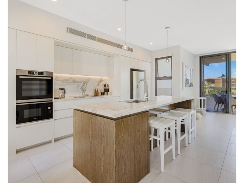 2/7-11 Rutledge Street, Coolangatta QLD 4225