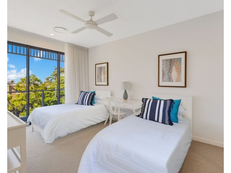 2/7-11 Rutledge Street, Coolangatta QLD 4225