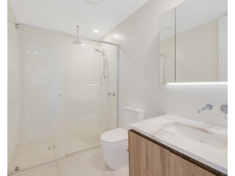 2/7-11 Rutledge Street, Coolangatta QLD 4225